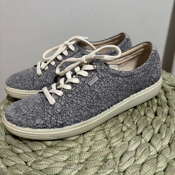Ecco Soft 7 Nubuck Chic Grey Mosaic Lace Up Comfort Sneakers NWOB - Picture 2 of 12